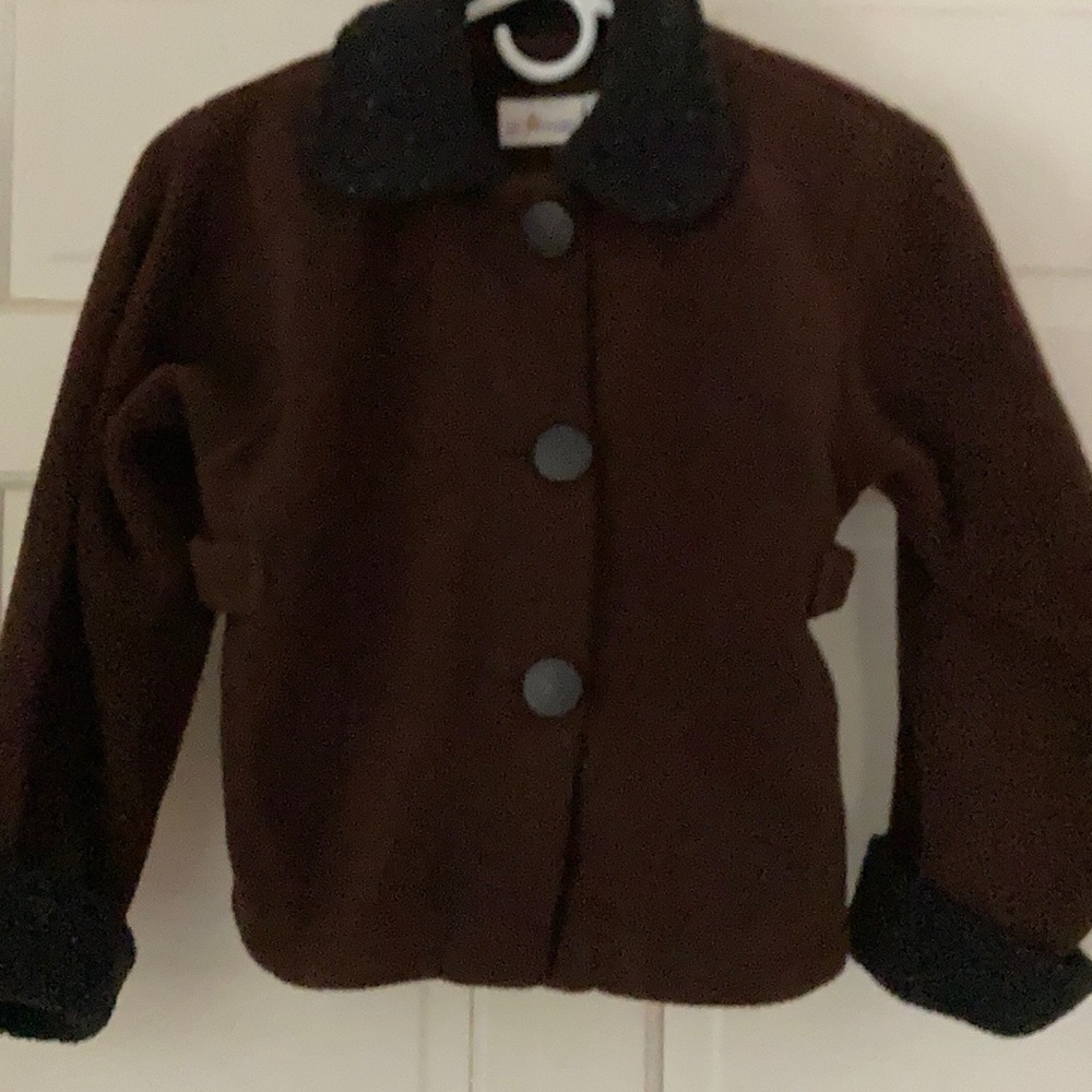Ali Mac Girls dark brown fleece jacket. Size 8